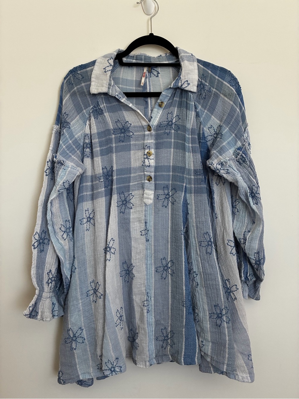 Free People Light Blue Floral Stripe Long-Sleeve Button Tunic Top small